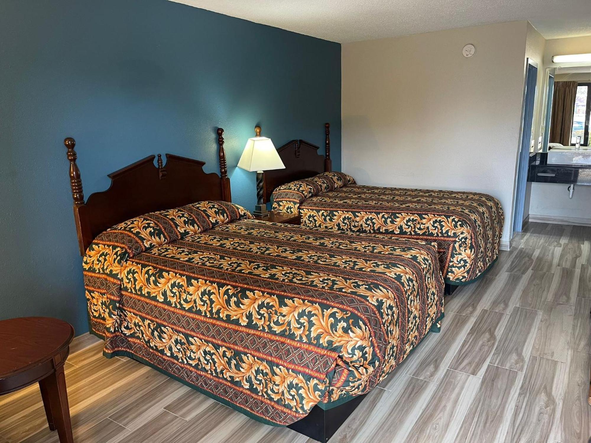 שרלוט Brookwood Inn מראה חיצוני תמונה
